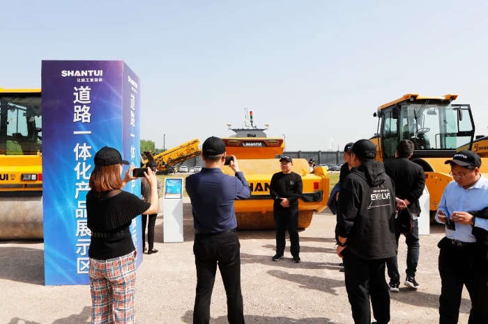 7a1496be962e45988fc800b73c7b417b