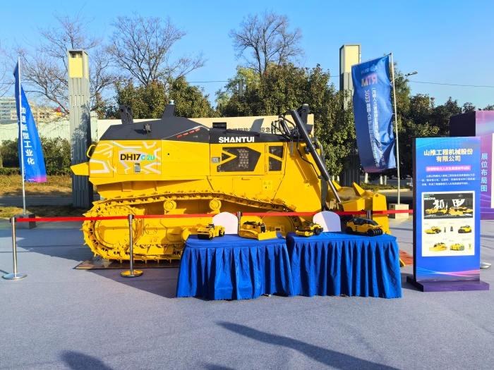 51ad039cad3a42268d14ef1610cdd5e4