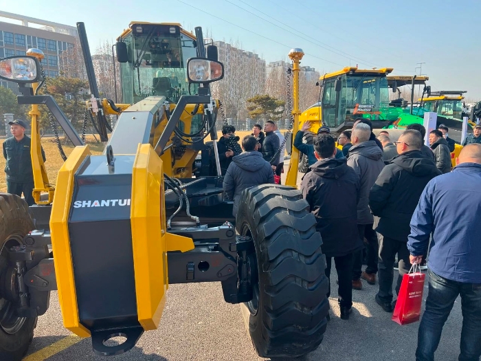 8a152a98f243441193df7dbfd51f336f