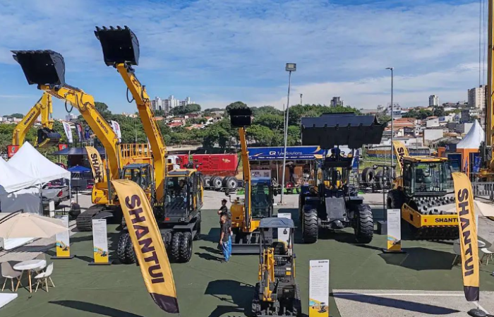 eaf03771a8d54c50ba25a44f5376fb53