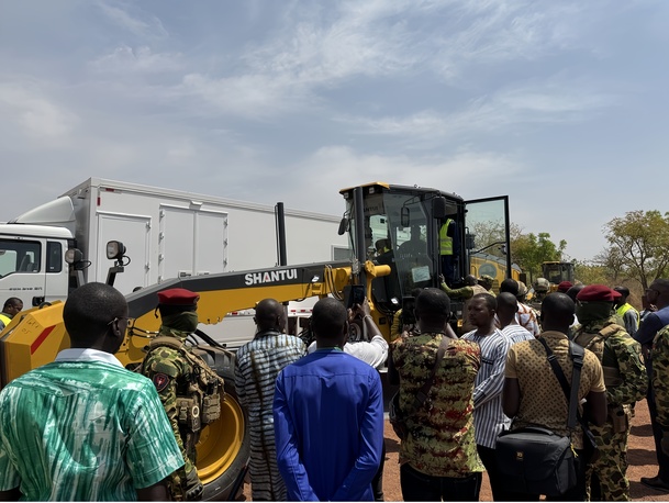 fe28ea3a5dbe4ae99676107e05b760d9