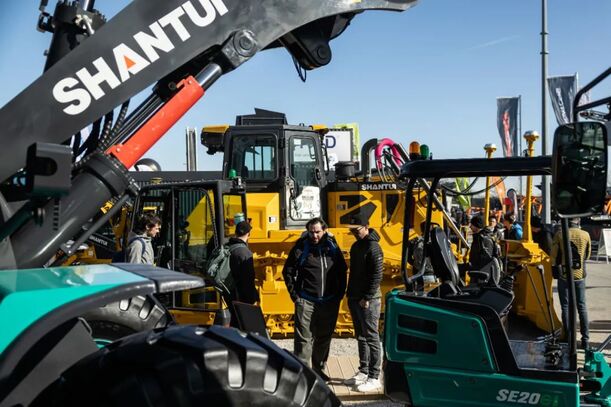 006331cfd25d4691aed43c13518e0ccb