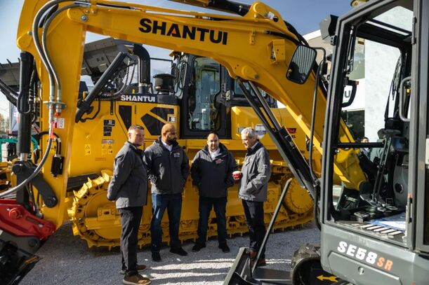 5690106a649e4a868ee67c234e5d17d9